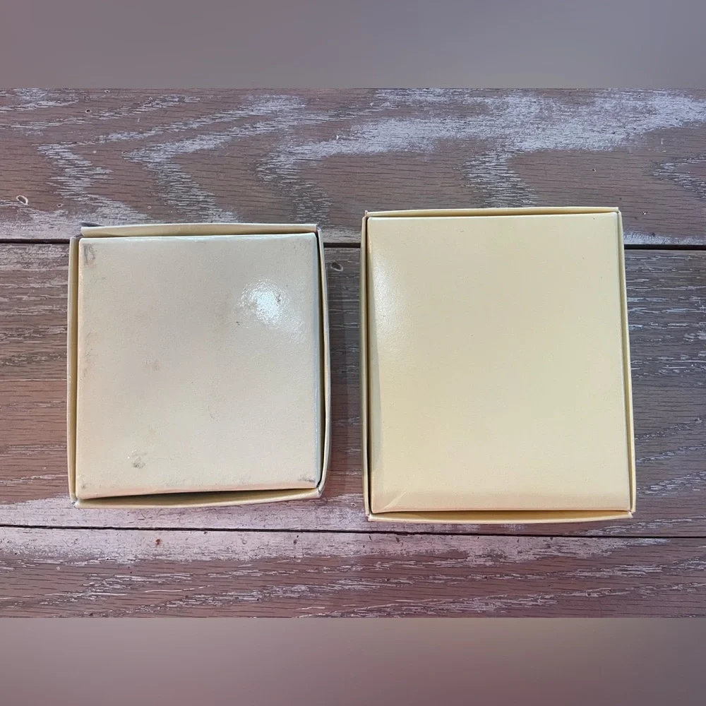 Vintage Holiday Memories Collector Ornaments Lot 2 NIB Carolers And Train - Picture 9 of 9